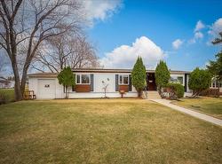20 Spine DR  Winnipeg, MB R2N 1C3
