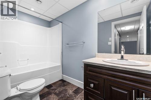A 269 High Street E, Moose Jaw, SK - Indoor Photo Showing Bathroom
