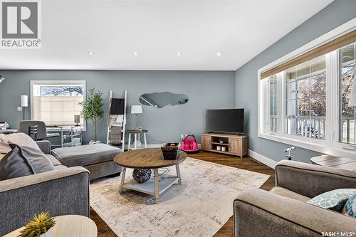 A 269 High Street E, Moose Jaw, SK - Indoor Photo Showing Living Room