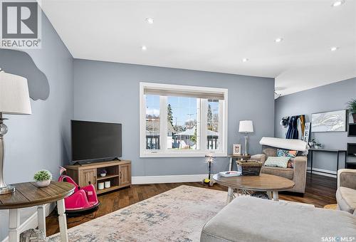 A 269 High Street E, Moose Jaw, SK - Indoor Photo Showing Living Room