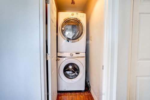 15 Epsom Downs Drive, Brampton, ON - Indoor Photo Showing Laundry Room