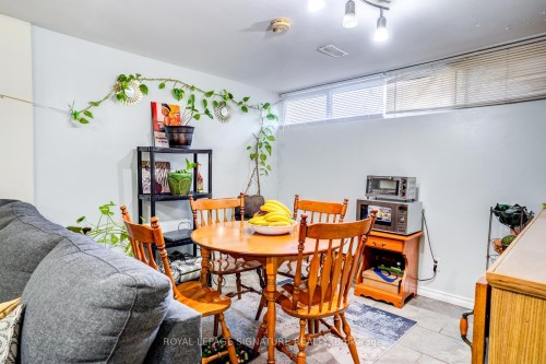 15 Epsom Downs Drive, Brampton, ON - Indoor