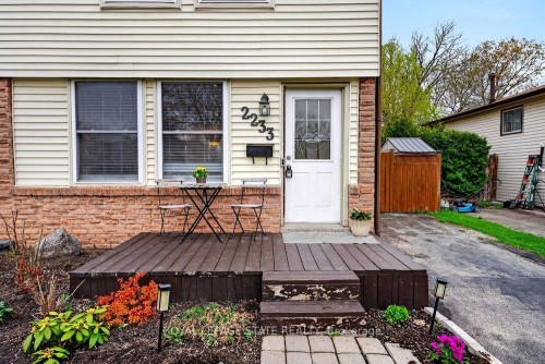 2233 Melissa Crescent, Burlington, ON 