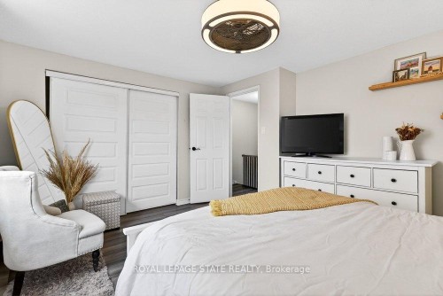 2233 Melissa Crescent, Burlington, ON 