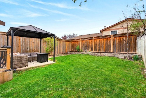 2233 Melissa Crescent, Burlington, ON 