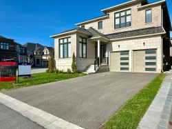 7 Ballanview Court Whitchurch-Stouffville, ON L4A 4W9