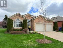 8 JACK'S ROUND  Whitchurch-Stouffville, ON L4A 1L6