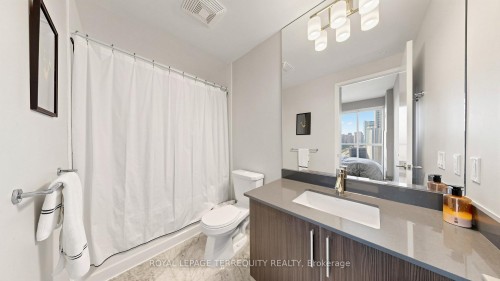 1705-20 Bruyeres Mews, Toronto, ON - Indoor Photo Showing Bathroom