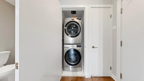 1705-20 Bruyeres Mews, Toronto, ON - Indoor Photo Showing Laundry Room