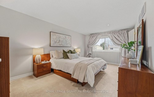 3047 Kilbride Crescent, Mississauga, ON - Indoor Photo Showing Bedroom