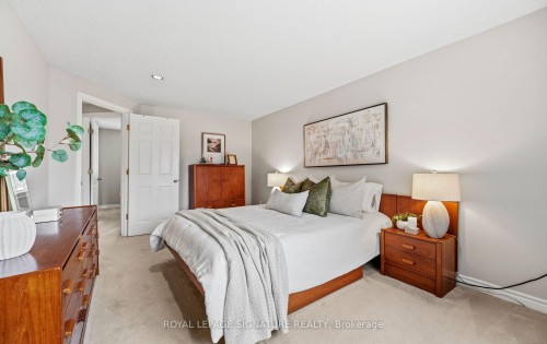 3047 Kilbride Crescent, Mississauga, ON - Indoor Photo Showing Bedroom