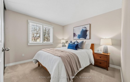 3047 Kilbride Crescent, Mississauga, ON - Indoor Photo Showing Bedroom