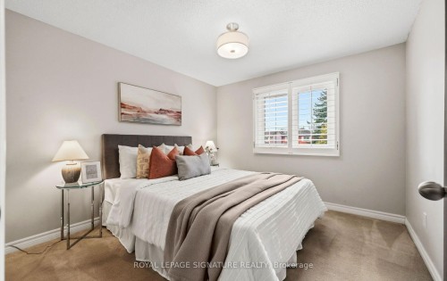 3047 Kilbride Crescent, Mississauga, ON - Indoor Photo Showing Bedroom