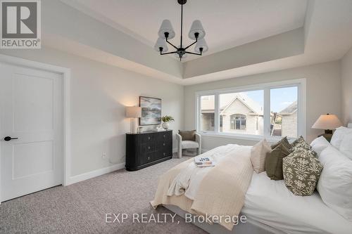 2048 Wickerson Road, London South (South K), ON - Indoor Photo Showing Bedroom