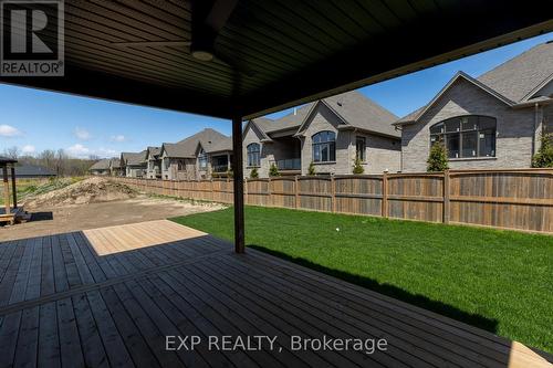 2048 Wickerson Road, London South (South K), ON - Outdoor