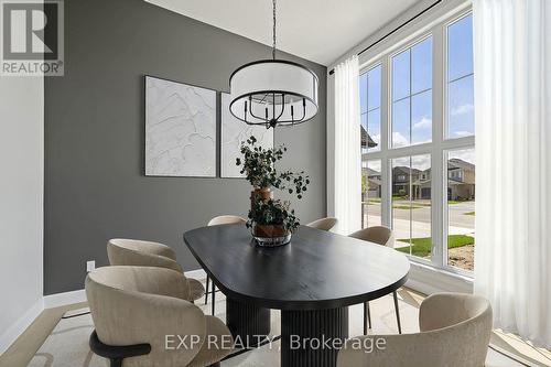 2044 Wickerson Road, London South (South K), ON - Indoor Photo Showing Dining Room
