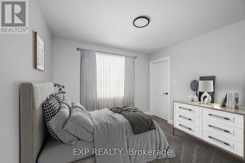 2044 Wickerson Road, London South (South K), ON - Indoor Photo Showing Bedroom
