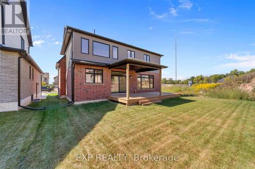 2044 Wickerson Road, London South (South K), ON - Outdoor