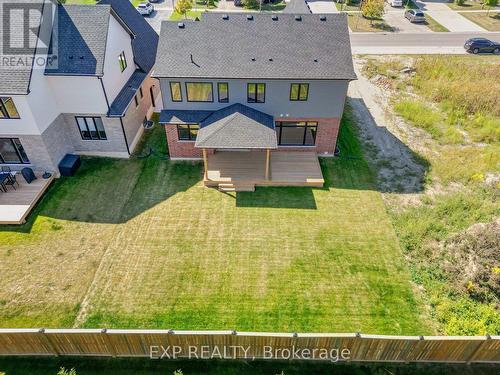 2044 Wickerson Road, London South (South K), ON - Outdoor