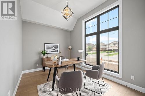 2052 Wickerson Road, London South (South K), ON - Indoor