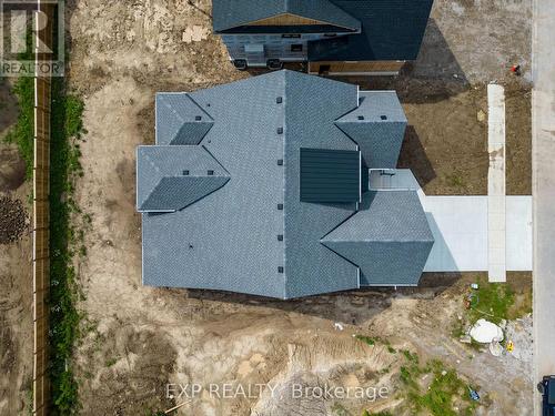 2052 Wickerson Road, London South (South K), ON - Outdoor