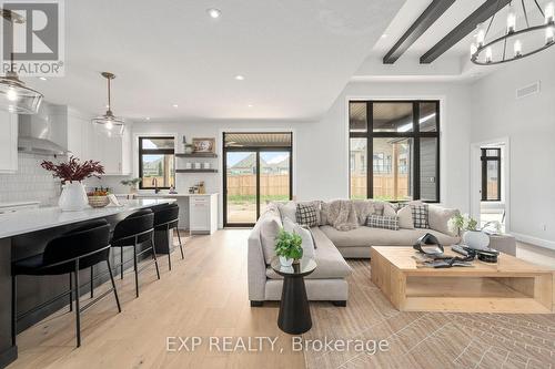 2052 Wickerson Road, London South (South K), ON - Indoor