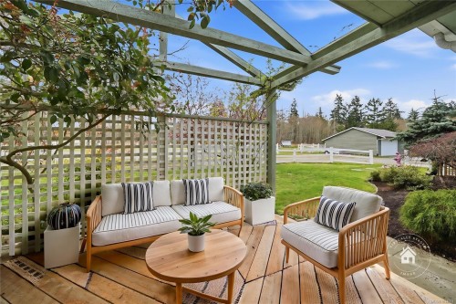 792 Bennett Rd, Qualicum Beach, BC 