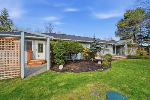 792 Bennett Rd, Qualicum Beach, BC 
