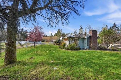 792 Bennett Rd, Qualicum Beach, BC 