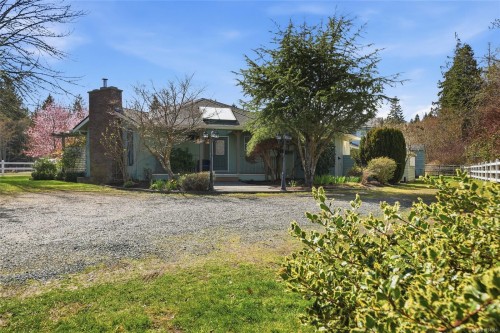 792 Bennett Rd, Qualicum Beach, BC 