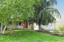 349 Durrand Pl Courtenay, BC V9N 8N3
