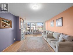 705 2088 MADISON AVENUE Burnaby, BC V5C 6T5