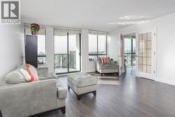 1104 121 TENTH STREET New Westminster, BC V3M 3X7