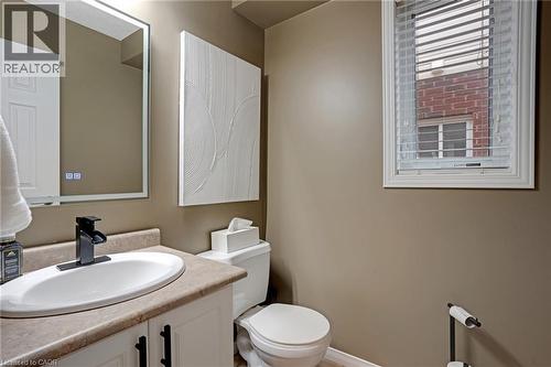 99 Udvari Crescent, Kitchener, ON - Indoor Photo Showing Bathroom