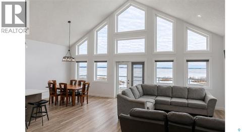 35 Lake Avenue, Jackfish Lake, SK - Indoor Photo Showing Living Room