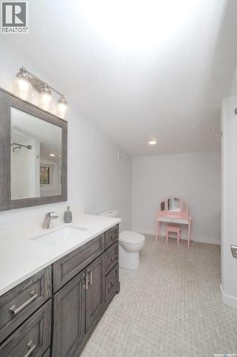 35 Lake Avenue, Jackfish Lake, SK - Indoor Photo Showing Bathroom