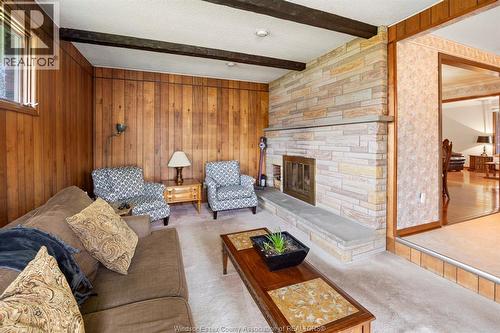 1565 Roxborough, Windsor, ON - Indoor