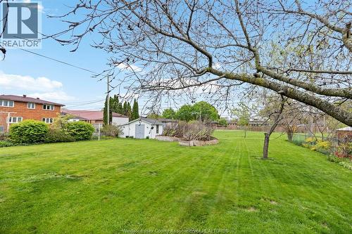 1565 Roxborough, Windsor, ON - Outdoor