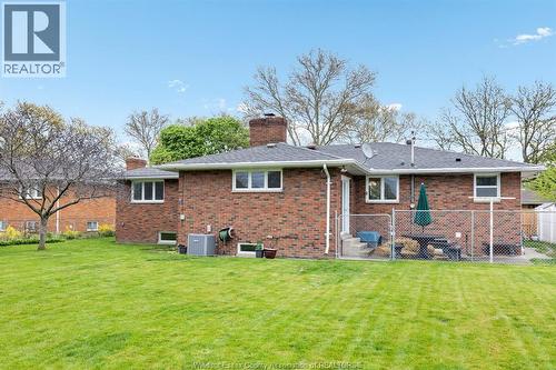 1565 Roxborough, Windsor, ON - Outdoor