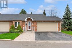 29 - 60 RICE AVENUE  Hamilton, ON L9C 7S3