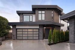 2295 Adela Pl Sidney, BC V8L 1R2