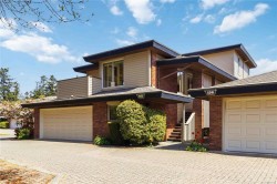 157-2345 Cedar Hill Cross Rd Oak Bay, BC V8P 5M8