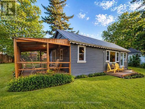 457 MOSLEY STREET  Wasaga Beach, ON L9Z 2J4