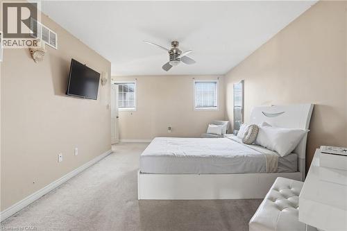 4301 Arejay Avenue, Lincoln, ON - Indoor Photo Showing Bedroom