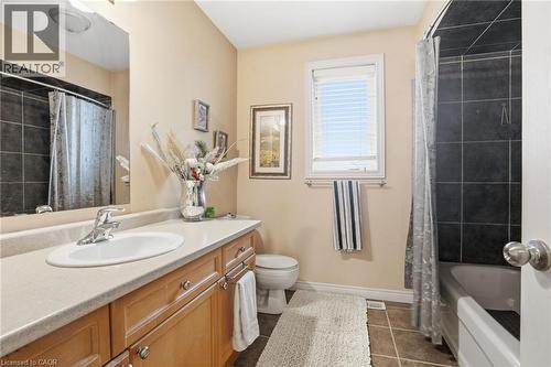 4301 Arejay Avenue, Lincoln, ON - Indoor Photo Showing Bathroom