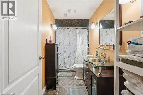 4301 Arejay Avenue, Lincoln, ON - Indoor Photo Showing Bathroom