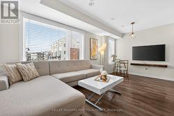 7 - 171 WILLIAM DUNCAN ROAD Toronto, ON M3K 0B7