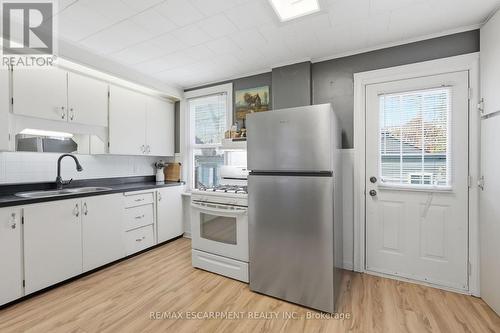 224 Balsam Avenue S, Hamilton, ON - Indoor Photo Showing Kitchen With Double Sink