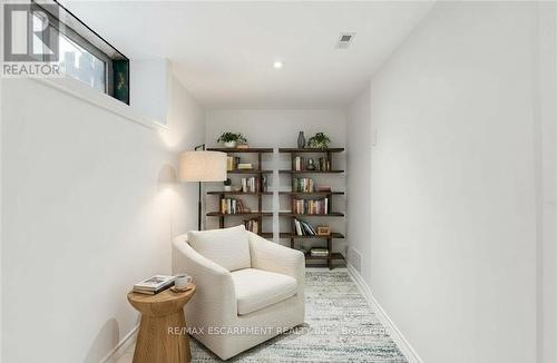 224 Balsam Avenue S, Hamilton, ON - Indoor Photo Showing Other Room