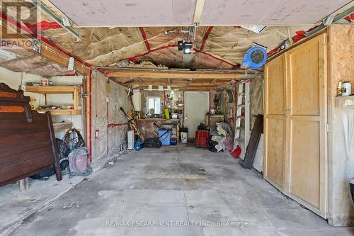 224 Balsam Avenue S, Hamilton, ON - Indoor Photo Showing Garage